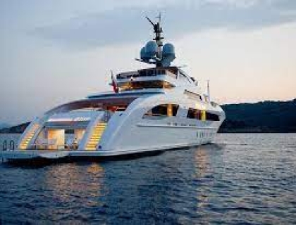 Yacht Rental in Dubai