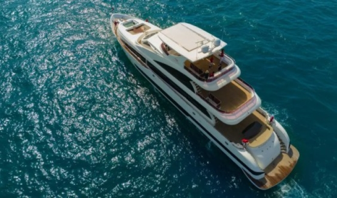43m tri deck super yacht Dubai