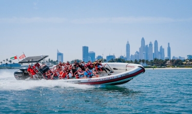 Why Choose a Speed Boat Tour in Dubai